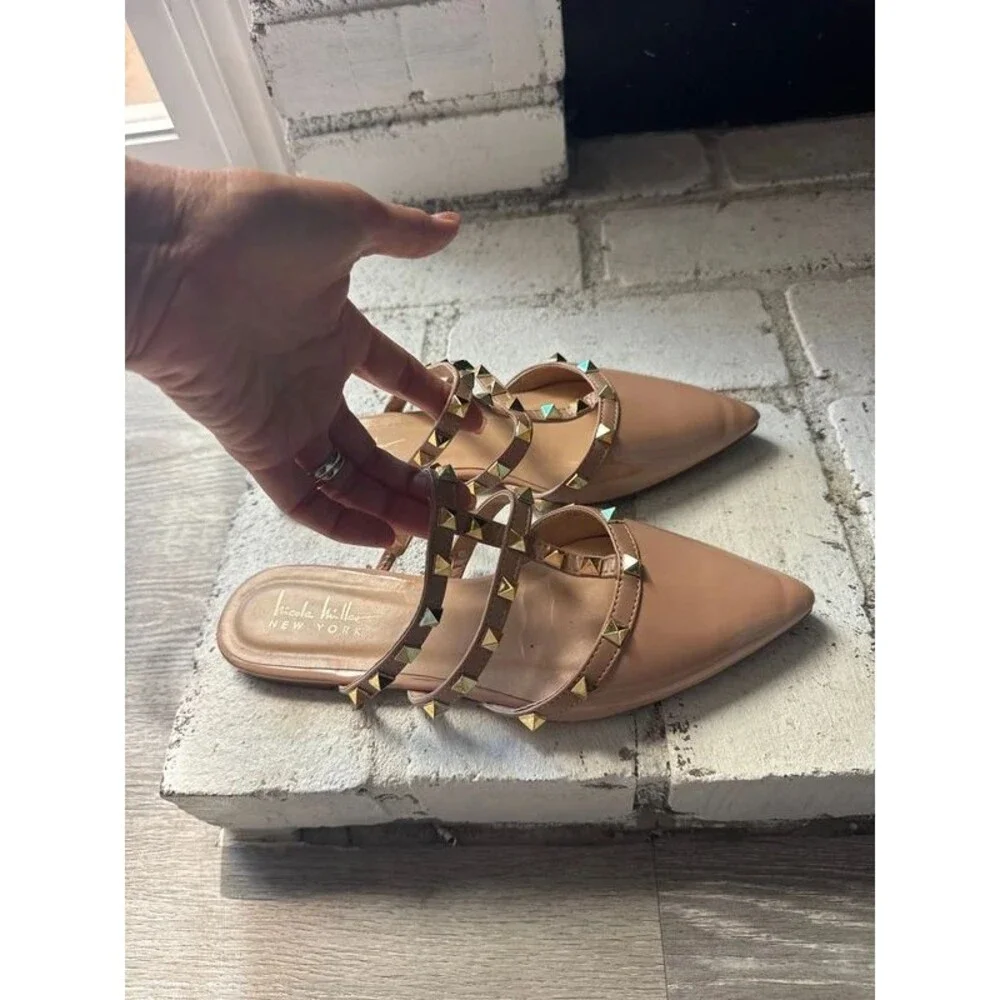 Nicole Miller slides flats shoes Studed  nude size 8